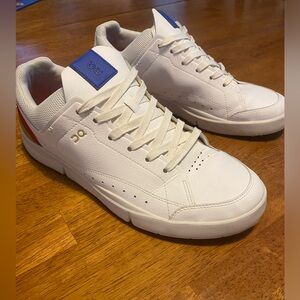Slightly used On cloud “The Roger” Size 10 Mens